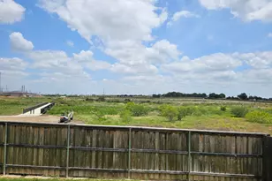 685 Papaya Dr, Buda, TX 78610 - Photo 11
