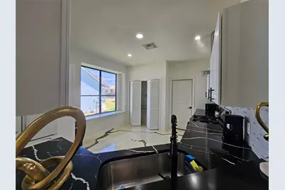 11806 Prairie Hen Lane, Austin, TX 78758 - Photo 5