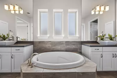 15705 Colinas Cove, Bee Cave, TX 78738 - Photo 21