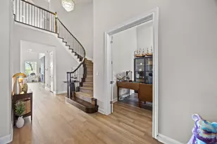 15705 Colinas Cv, Bee Cave, TX 78738 - Photo 3