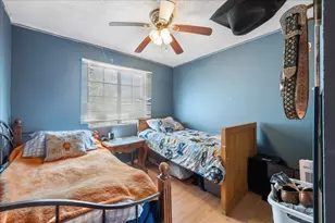 1107 Sturgis St, Taylor, TX 76574 - Photo 11