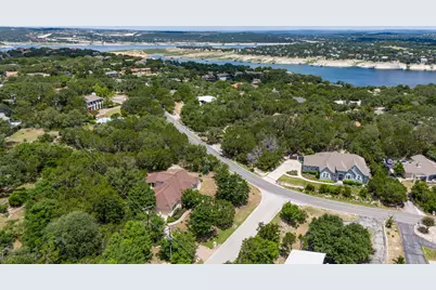501 Flamingo Boulevard, Lakeway, TX 78734 - Photo 3