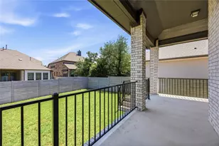 1124 Stetson Hat Trail, Georgetown, TX 78628 - Photo 33