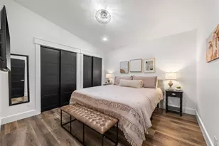 907 W Travis St, Fredericksburg, TX 78624 - Photo 17