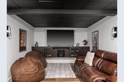 907 W Travis Street, Fredericksburg, TX 78624 - Photo 9