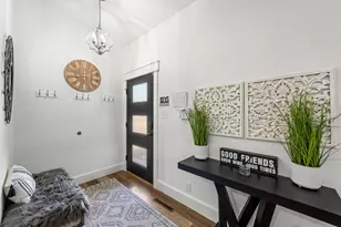 907 W Travis St, Fredericksburg, TX 78624 - Photo 5