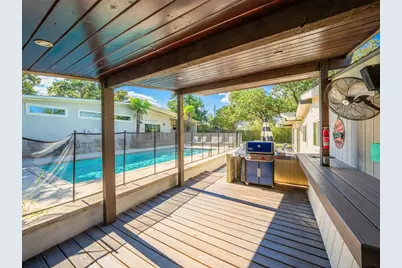 907 W Travis Street, Fredericksburg, TX 78624 - Photo 27