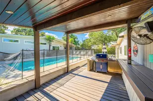 907 W Travis St, Fredericksburg, TX 78624 - Photo 27