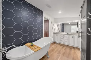 907 W Travis St, Fredericksburg, TX 78624 - Photo 23