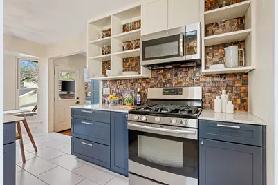 11105 Sierra Montana, Austin, TX 78759 - Photo 9