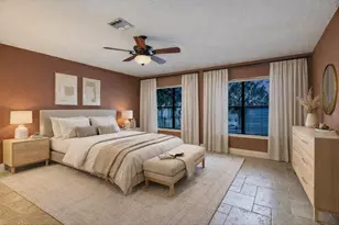 1005 Colorado St, Smithville, TX 78957 - Photo 13