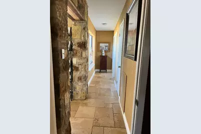 1005 Colorado Street, Smithville, TX 78957 - Photo 19