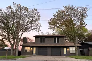 8615 Bowling Green Dr, Austin, TX 78757 - Photo 3