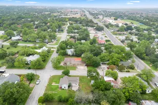 104 W Hall St, Pflugerville, TX 78660 - Photo 23