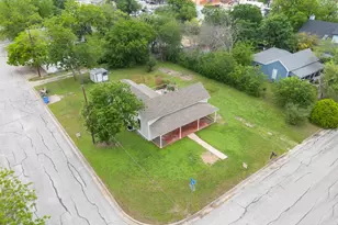 104 W Hall St, Pflugerville, TX 78660 - Photo 19