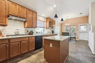 3805 Pebble Ct, Round Rock, TX 78664 - Photo 15