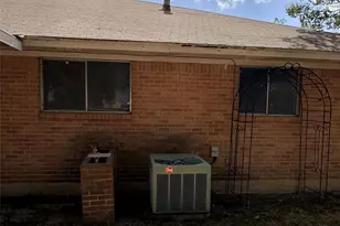 2706 Thrushwood Dr, Austin, TX 78757 - Photo 27