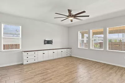 609 Falkland Trace, Austin, TX 78660 - Photo 5
