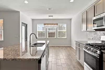 609 Falkland Trace, Austin, TX 78660 - Photo 9