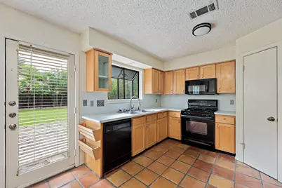 8022 Scotland Yard, Austin, TX 78759 - Photo 15