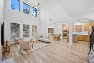 313 El Socorro Ln, Austin, TX 78732 - Photo 9