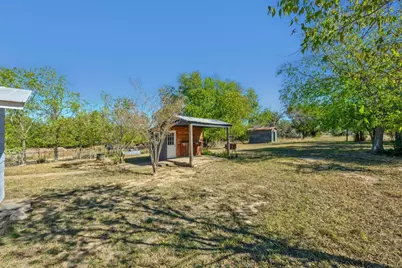 802 N Avenue N, Johnson City, TX 78636 - Photo 25