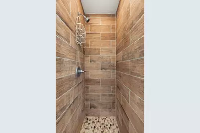 802 N Avenue N, Johnson City, TX 78636 - Photo 17