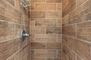 802 N Ave N, Johnson City, TX 78636 - Photo 17