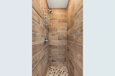 802 N Avenue N, Johnson City, TX 78636 - Photo 17