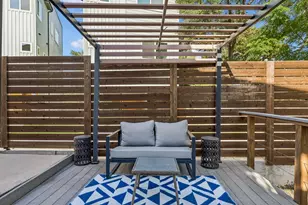 3333 E 12th St, Austin, TX 78721 - Photo 35