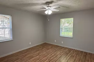 110 Jones St, Bastrop, TX 78602 - Photo 17