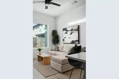 2907 Kuhlman Avenue #2, Austin, TX 78702 - Photo 9
