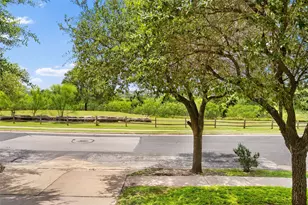 2612 Lynnbrook Dr, Austin, TX 78748 - Photo 21