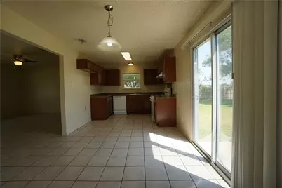 112 Creekside Drive, Hutto, TX 78634 - Photo 3