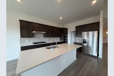 [Address not provided], Hutto, TX 78634 - Photo 7