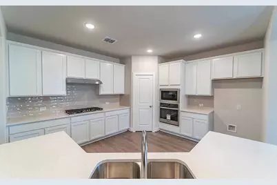 450 Durian Loop, Buda, TX 78610 - Photo 3