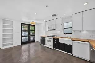 1703 Wethersfield Rd, Austin, TX 78703 - Photo 1