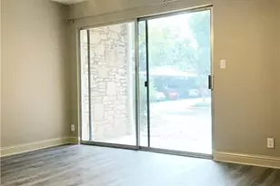 500 E Riverside Dr, Austin, TX 78704 - Photo 9