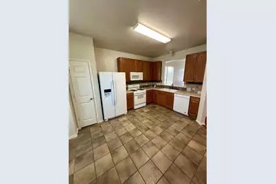 135 Michaelis #B, Kyle, TX 78640 - Photo 7