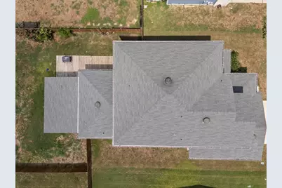 204 Lake Placid Run, Elgin, TX 78621 - Photo 19