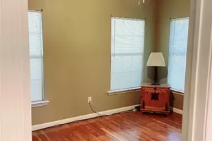 1131 Ebert Ave, Austin, TX 78721 - Photo 11