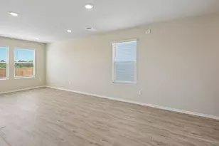 372 Old Stagecoach Rd, Jarrell, TX 76537 - Photo 11