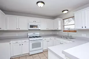 806 Red River Ln, Leander, TX 78641 - Photo 11