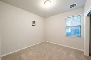 140 Drifter Ln, Jarrell, TX 76537 - Photo 5