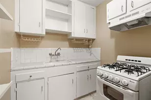 1911 W 38th St, Austin, TX 78731 - Photo 11
