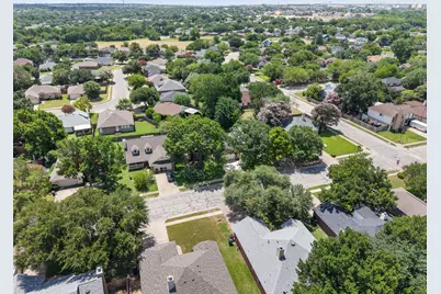 2305 Raintree Path, Round Rock, TX 78664 - Photo 35
