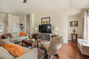 2305 Raintree Path, Round Rock, TX 78664 - Photo 9
