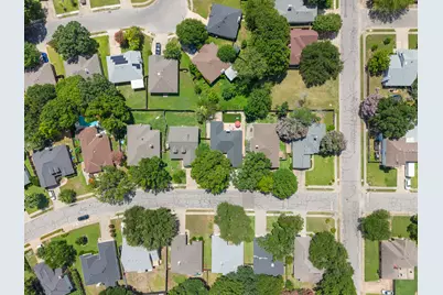 2305 Raintree Path, Round Rock, TX 78664 - Photo 33