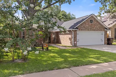 2305 Raintree Path, Round Rock, TX 78664 - Photo 3