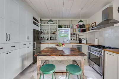 906 E 14th Street #A, Austin, TX 78702 - Photo 3